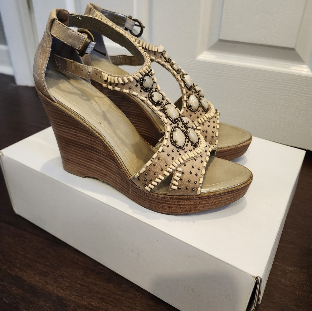 Banana Republic Beaded Wedge Sandal - Size 9